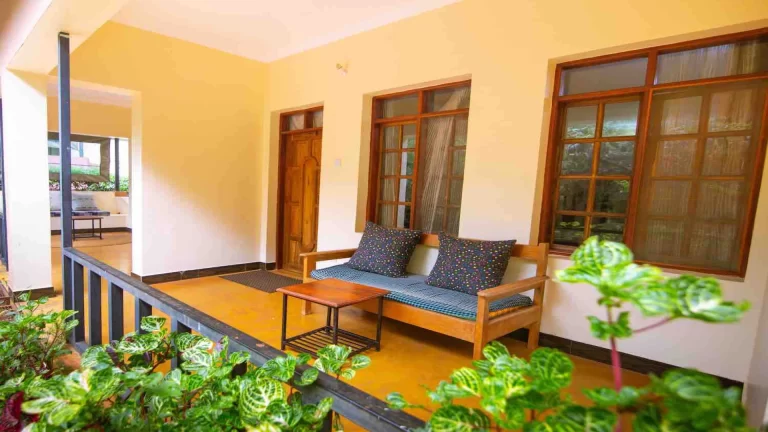 Eileen's Trees Inn - Karatu (2)