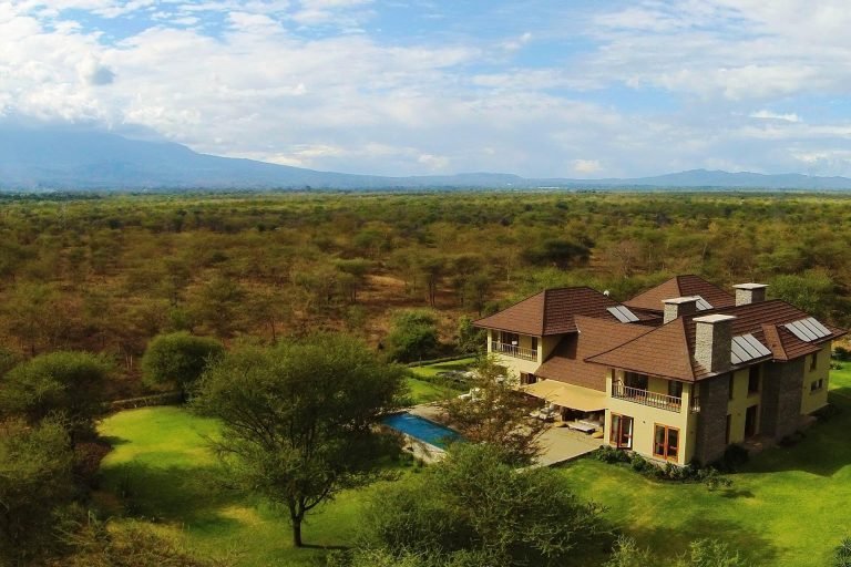 siringit-villa-outside-2