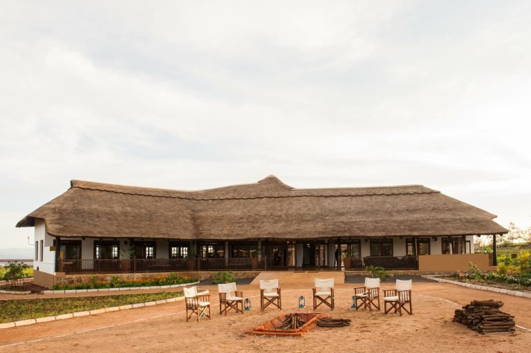 TWCApril14-81-25-Farm House Valley