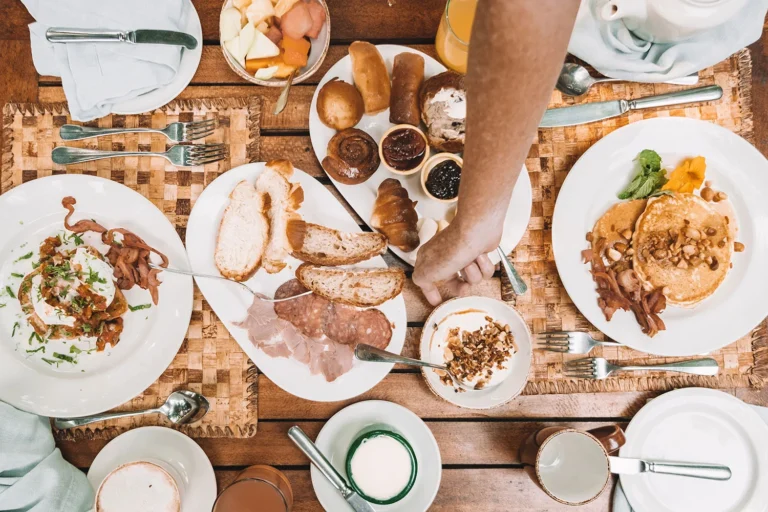 Gibbs-Farm-Breakfast-spread